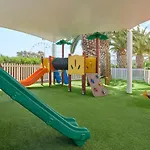 Sunrise Oasis & Waterpark Szálloda 4*