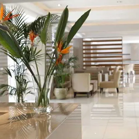 Sunrise Oasis & Waterpark Hotel