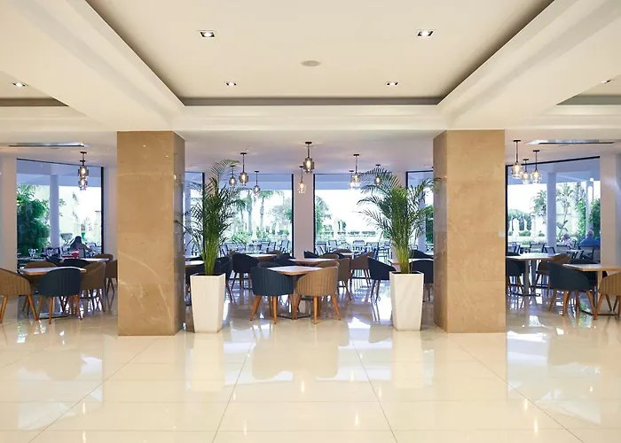 Sunrise Oasis & Waterpark 4*