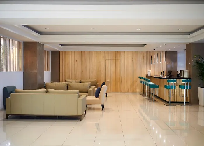 فندق Sunrise Oasis & Waterpark بروتاراس