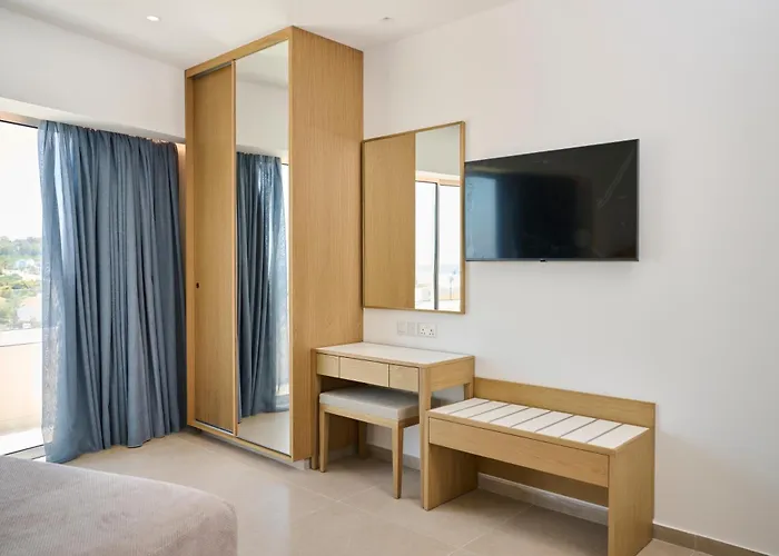 Hotel Sunrise Oasis & Waterpark Protaras