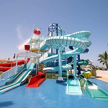 Sunrise Oasis & Waterpark 4* بروتاراس