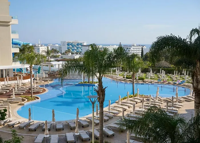 Sunrise Oasis & Waterpark Протарас