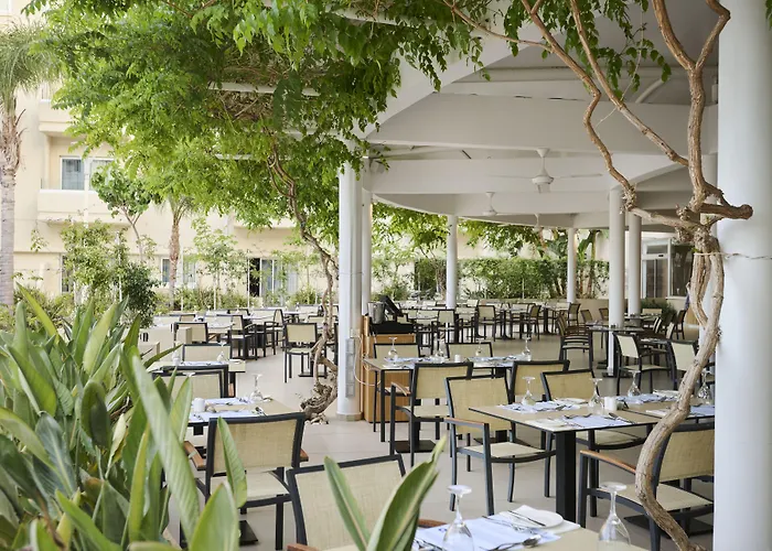 Отель Sunrise Oasis & Waterpark