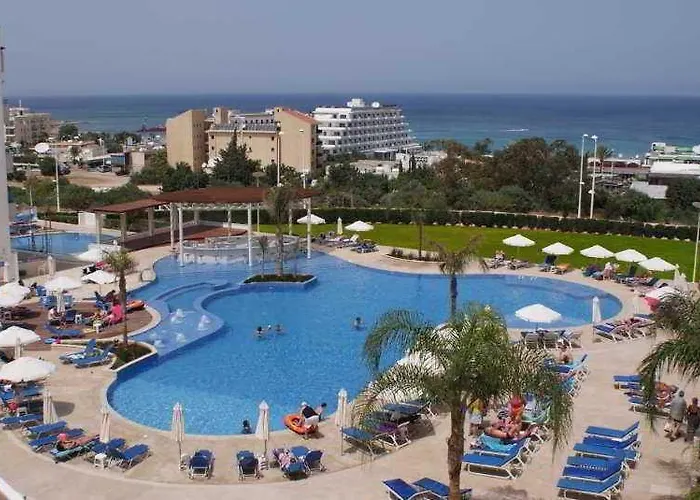 Sunrise Oasis & Waterpark Hotel Protaras