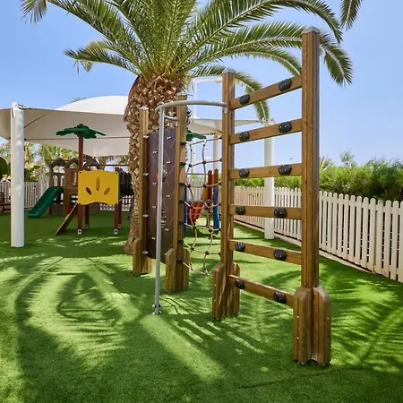 Sunrise Oasis & Waterpark 4* Protaras