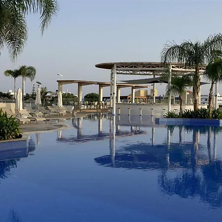 Hotel Sunrise Oasis & Waterpark Protaras